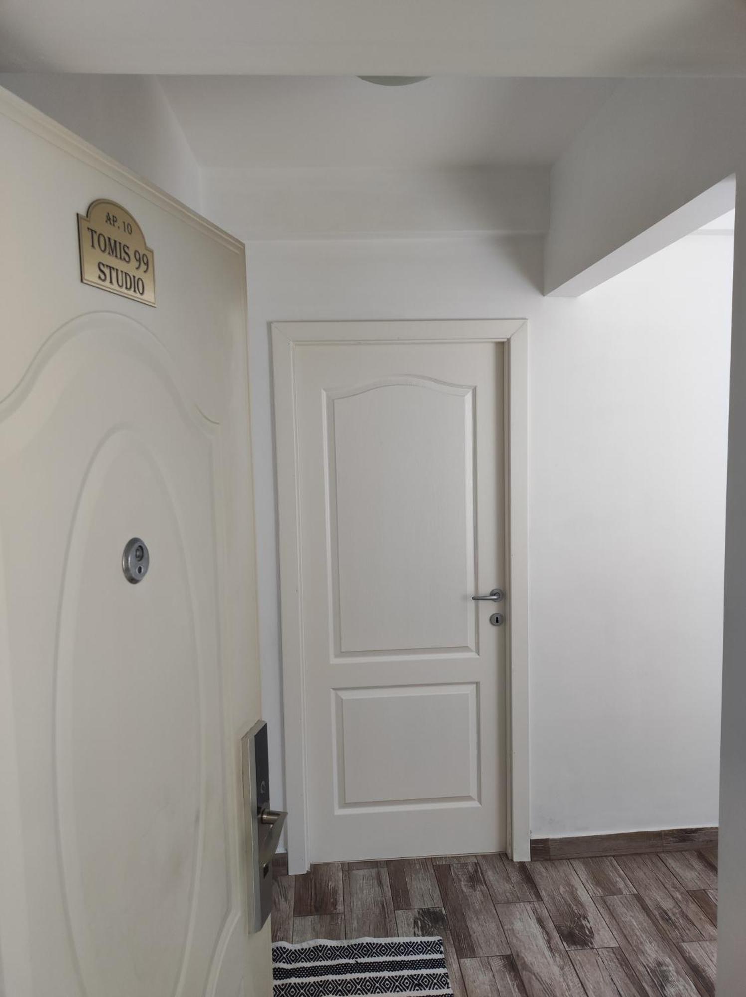 Tomis 99 Apart Constanta Exterior photo